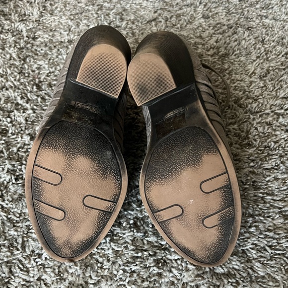 Fergalicious booties - Picture 8 of 8